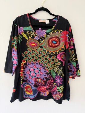 La Cera Graphic Top Boho Bright Artsy 3/4 Sleeve Floral Colorful Spring Summer